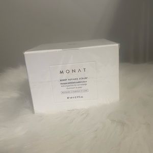 Monat Berry Refined Scrub
